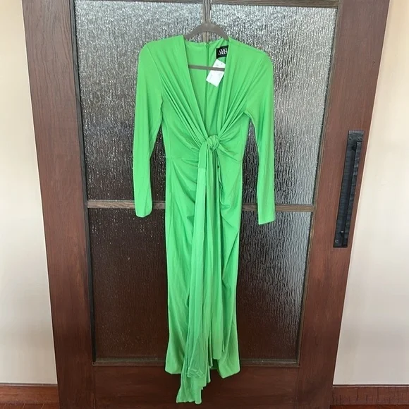 Solace London Lorena Midi Dress in Bright Green size 10 UK or a US size 6  NWT - threedaughtersproperties.com